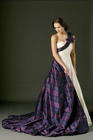 Wear a tartan dress, or buy a detachable train. | 26 Impossibly Beautiful Scottish Wedding Ideas Tartan Wedding Dress, Scottish Wedding Dresses, Scottish Wedding Ideas, Budget Wedding Dresses, Scottish Weddings, Tartan Wedding, Scottish Dress, Tartan Fashion, Celtic Wedding