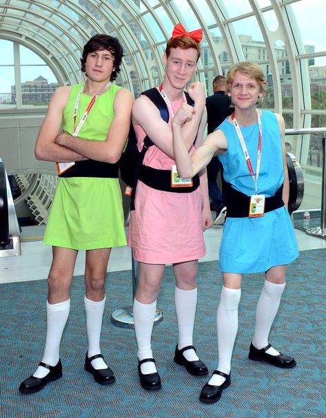 Comicon Costume, Powerpuff Boys, Comic Con Outfits, Comic Con Costumes, Men Wearing Skirts, Tina Belcher, Power Puff, Unique Costumes, Puff Girl