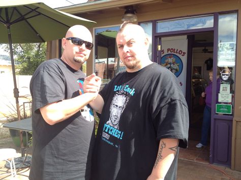 : Chillin' with #Combo - aka @TheRealRodneyRush.  #ABQ #BreakingBad #LosPollosHermanos #LetsCookBitches Combo Breaking Bad, Breaking Bad, Best Shows Ever, Mens Graphic, Mens Graphic Tshirt, Mens Tshirts, Mens Tops, Pins, T Shirt