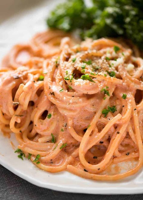 Cream Sauce Pasta Recipes, Pasta With Tomato Cream Sauce, Marinated Kale Salad, Creamy Tomato Pasta Sauce, Tomato Cream Sauce Pasta, Tomato Pasta Bake, Marinated Kale, Creamy Tomato Pasta, Cream Sauce Pasta