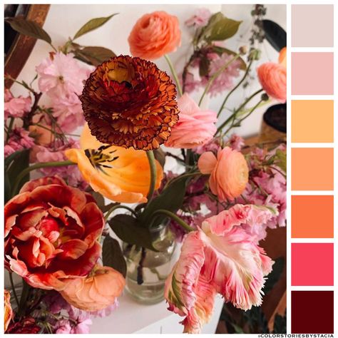 Fall Sunset Color Palette Wedding, Fall Birthday Color Schemes, Pink And Orange Fall Color Palette, Pink Orange Fall Wedding, Pink Fall Flower Arrangements, Orange And Pink Fall Wedding Colors, Fall Colored Flowers, Bold Fall Wedding Colors, Sunset Floral Arrangement