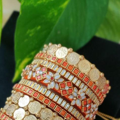 Maya Venba’s Boutique | Handcrafted Bangles | Jewelry on Instagram: "✨ New pattern :: Customized 3D Kundan Bangles with hangings - For orange with white saree ✨  ✨Customization available in all possible shades ✨  💓Follow @maya_venba_boutique for exquisite bangles collection with exclusive finishing ❣️  #silkthreadbangles😘  #silkthreadlove  #pondysilkthreadbangles #kundanbangles  #3dkundanbangles  #bridalbangles  #southindianbrides #handmadebangles #bridalbanglesset  #silkthreadbangles #bridalsilkthreadbangles #tamilnadubrides  #kanchipuramsaree #customisedbangles #silkthreadjewellery  #designerbangles #bangleswithhangings hangings #silkthreadkundanjewellery #southindianweddings  #customisedjewellery #southindianbridalfashion  #weddingbangles #traditionalbangles  #KUNDANBANGLES🌈 #engagem 3d Thread Bangles, White Bangles, Bangles Collection, Silk Thread Bangles Design, Thread Bangles Design, Kundan Bangles, South Indian Weddings, Silk Thread Bangles, Thread Bangles