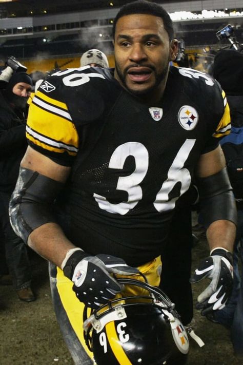 Pittsburgh Steelers Players, Nfl Highlights, Jerome Bettis, Pittsburg Steelers, Pittsburgh Steelers Football, Steeler Nation, Steelers Football, The Bus, Sport Football