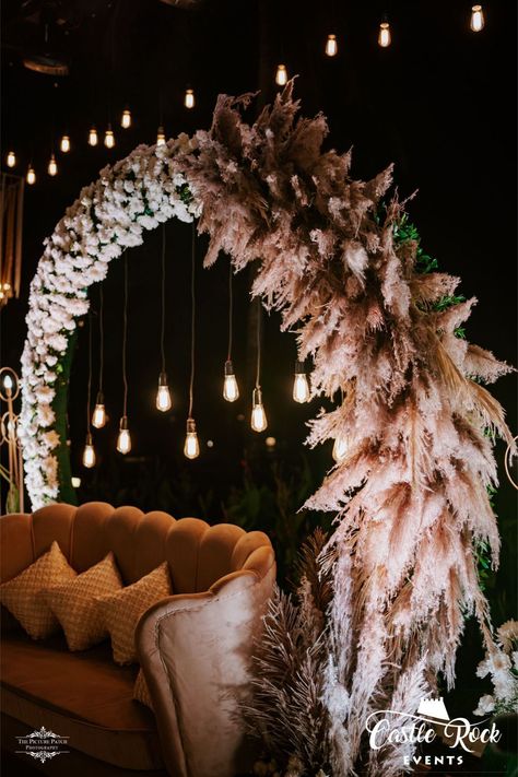 pampas grass decor ideas 25th Wedding Anniversary Decorations, 25th Anniversary Decorations, Elegant Classy Wedding, Engagement Stage, Indian Wedding Decorations Receptions, Small Wedding Decor, Engagement Stage Decoration, Engagement Themes, Goa Wedding