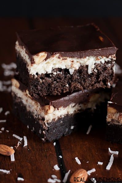 Almond Joy Brownies, Chocolate Brownie Ice Cream, Coconut Filling, Brownie Ice Cream, Amazing Desserts, Brownie Desserts, Almond Joy, Dessert Drinks, Chocolate Brownies