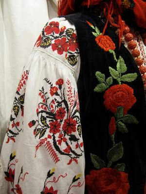 Rypan Designs: ABC's of Creativity - E is Embroidery Ukrainian Traditional Clothing, Ukraine Culture, Ukraine Art, Ukrainian Culture, Ukrainian Style, Ukrainian Clothing, Ukrainian Dress, Ethno Style, National Clothes