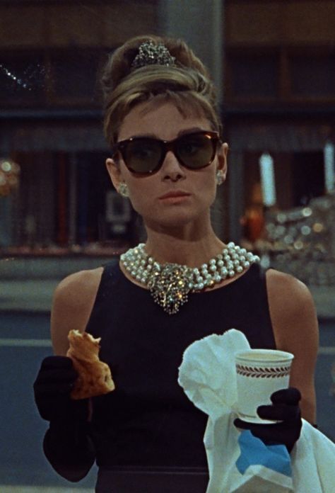 12 Gifts For The “Breakfast At Tiffany’s” Fan In Your Life Iconic Audrey Hepburn, Breakfast At Tiffany's Costume, Tiffany Costume, Audrey Hepburn Outfit, Blake Edwards, Audrey Hepburn Photos, Holly Golightly, Audrey Hepburn Style, Hepburn Style