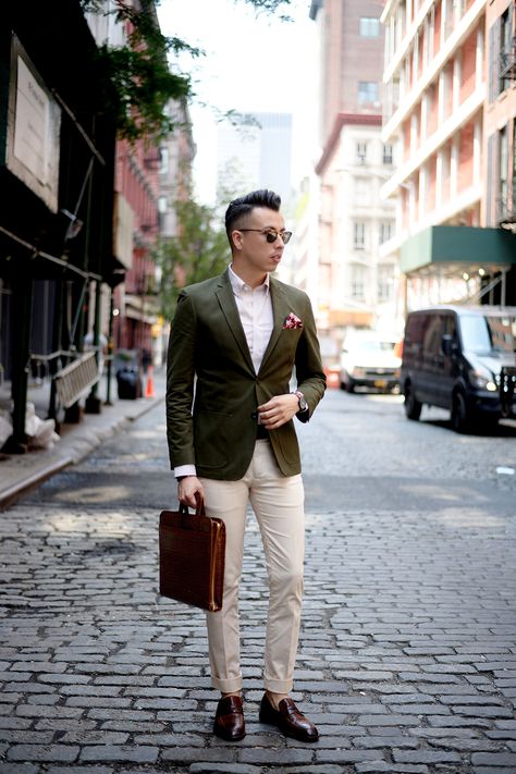 Green Blazer Outfit Men, Blazer Outfits For Men, Green Blazer Outfit, Blake Scott, Olive Blazer, Day In Nyc, Blazer Outfits Men, City Of Dreams, Slim Fit Suit Men