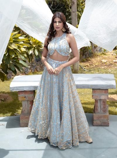 Backless Blouse Designs Sleeveless, Crop Top With Skirt, Sleeveless Blouse Designs, Top With Skirt, Crop Top Lehenga, Backless Blouse Designs, Lehenga Blouse Designs, Crop Top Designs, Blue Crop Top