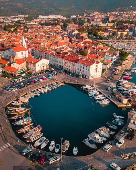 Red Aesthetics, Fishing Town, Slovenia Travel, Adriatic Coast, Cities In Europe, Transportation Design, Travel Agent, Slovenia, Beautiful World