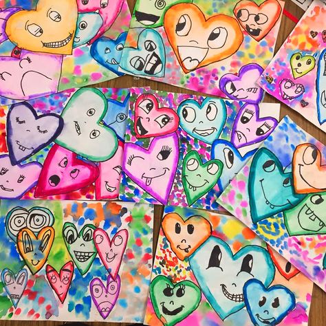 Valentines Art Lessons, Chris Uphues, Elementary Art Teacher, Third Grade Art, Heart Art Projects, Drawing Heart, Winter Art Lesson, Valentine Art Projects, Cassie Stephens