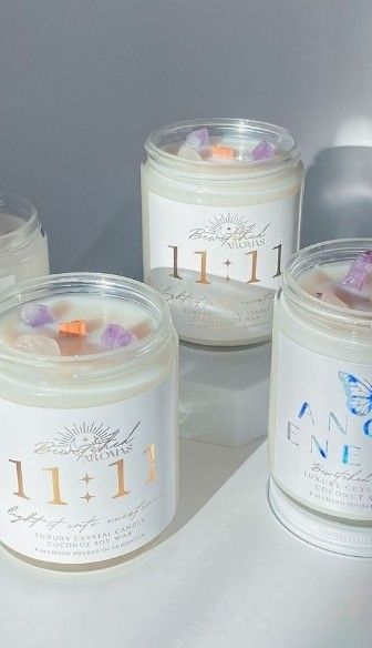 Handmade Candles Diy, Soya Mumu, Homemade Scented Candles, Candle Projects, Diy Candles Scented, Candle Making Business, Cute Candles, Aesthetic Candles, Candle Art