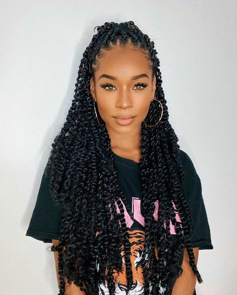 Passion Twist Crochet, Crochet Braids Hair, Senegalese Twist Hairstyles, Curly Styles, Passion Twists, Crochet Hair Extensions, Twist Ponytail, Twist Styles, Braided Ponytail Hairstyles