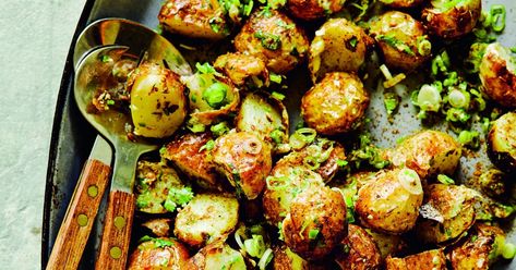 Bonfire Night recipe: Dishoom's gunpowder potatoes Curry Meals, Bonfire Night Food, Boozy Hot Chocolate, Guy Fawkes Night, Vegan Curry Recipes, Perfect Guy, Vegan Curry, Guy Fawkes, Chaat Masala