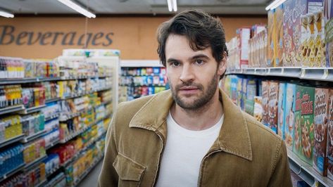 Tom Bateman portrays a serial killer in Peacock's 'Based On A True Story.' In an interview, he talks about the book that helped him get inside the mind of a psychopath. Tom Bateman, Jon Ronson, Chris Messina, The Hating Game, Ghostbusters Movie, Based On A True Story, Tony Soprano, World Of Darkness, Health Business