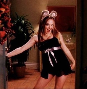 Scream Queens Halloween Costume, Karen Smith Halloween Costume, Scream Queens Costume, Regina George Halloween Costume, Coquette Halloween Costume, Girly Halloween Costumes, Regina George Costume, Hallo Costumes, 2000s Halloween Costume