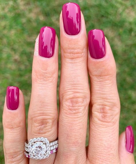 Cranberry Nails, Raspberry Nails, Magenta Nails, Color Uva, Berry Nails, Dark Pink Nails, Pink Tip Nails, Plum Nails, Violet Nails