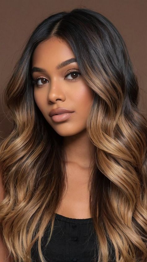 Melena Negra Reflejos Balayage: Effortless Elegance ✨ Hair For Latinas Color, Dark Roots And Blonde Hair, Hair Highlights For Morena Skin, Balayage Dark Skin, Balayage Honey Brown, Balayage Brown Skin Tone, Brown Hair Morena Skin, Balayage On Black Women, Dark Caramel Balayage Brunettes