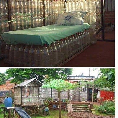 Massive plastic bottle #recycling. A bed, and a house made with plastic bottles Plastic Bottle House, Plastik Recycling, Plastic Bottle Greenhouse, Crazy Houses, Empty Plastic Bottles, Reuse Plastic Bottles, Bottle House, Plastic Bottle Art, Diy Plastic Bottle