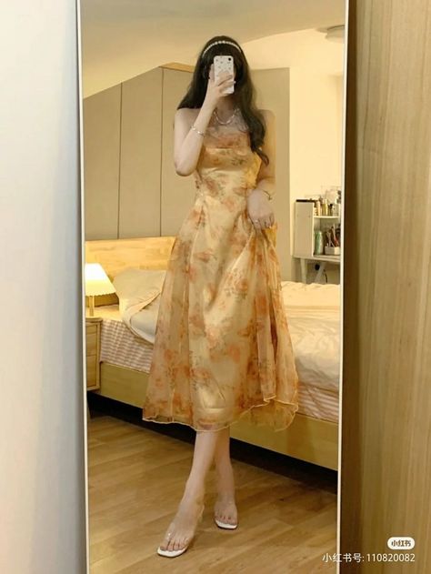 Gaun Koktail, Desired Wardrobe, Business Dress Women, Gowns Dresses Elegant, Korean Fashion Dress, Pretty Prom Dresses, Fancy Dress Design, Fashion Attire, Flower Dress