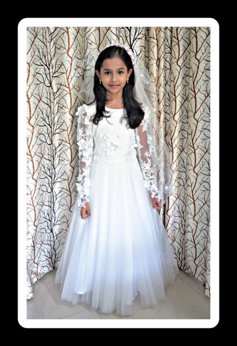 A holy communion dress Holi Communion Dress, Holy Communion Dresses, Communion Dresses, Holy Communion, First Communion, Kerala, Flower Girl Dresses, White Dress, Dress Outfits