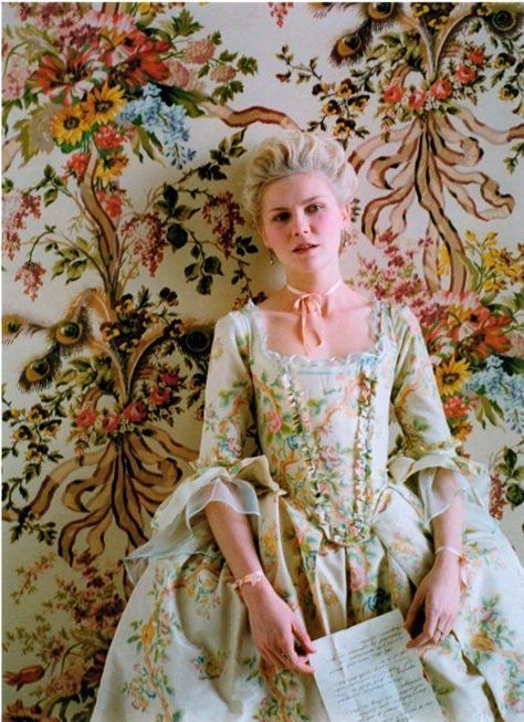 This is Versailles: Film Fashion: Marie Antoinette (2006) - Marie Antoinette Sofia Coppola, Marie Antoinette, A Dress, Sofia, A Woman, Floral