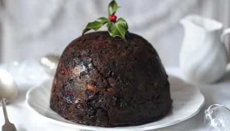 Mary Berry Christmas Pudding, Gluten Free Christmas Pudding, Mary Berry Christmas, Christmas Bake Off, Christmas Pudding Recipes, Prue Leith, Christmas Puddings, The Great British Bake Off, Gluten Free Christmas