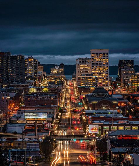 Travel Tacoma - Mt Rainier on Instagram: “Sunday mood ☁️ . . . . . 📸 @dannycrelling_photography #traveltacoma #mountaincitysea #downtown #downtowntacoma #moody #longexposure…” Tacoma Washington Aesthetic, Washington Aesthetic, Mountain City, Sunday Mood, Tacoma Washington, Mt Rainier, Iconic Photos, Washington State, City Life