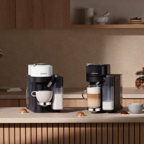 Nespresso Lattissima, Coffee And Milk, Nespresso Vertuo, Pod Coffee Machine, Kitchenaid Artisan, Automatic Espresso Machine, Coffee Varieties, Double Espresso, Coffee And Espresso Maker