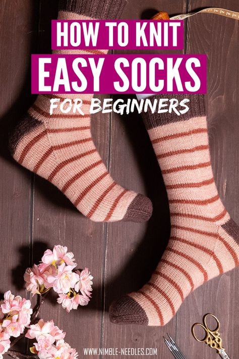 Knit Socks For Beginners, Knit Socks Tutorial, How To Knit Socks, Easy Crochet Socks, Knitted Socks Free Pattern, Knit Wool Socks, Knitting Videos Tutorials, Knitting Patterns Free Beginner, Loom Knitting Projects