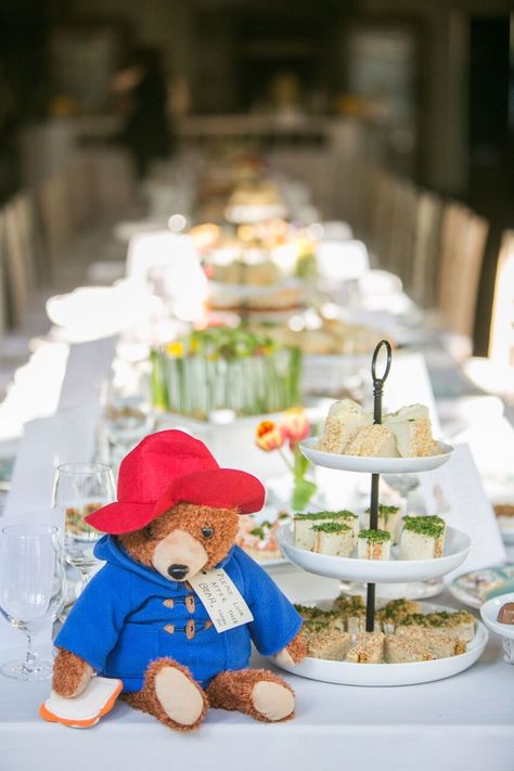 Paddington Bear Party Food, Paddington Baby Shower Theme, Paddington 1st Birthday, Paddington Bear Tea Party, Paddington Bear Invitations, Paddington Birthday, Paddington Party, British Themed Parties, Paddington 2