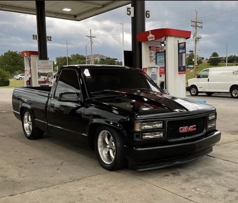 90s Truck, Chevy Obs, Chevy Trucks Lowered, Obs Chevy, Classic Cars Trucks Chevy, Gmc Trucks Sierra, Obs Truck, Chevy 1500, Dropped Trucks