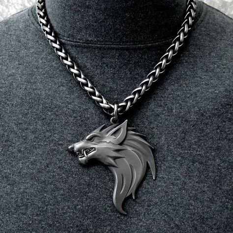 Black Viking, Anting Manik, Wooden Ideas, Viking Braids, Wolf Jewelry, Viking Necklace, Dragon Jewelry, Wolf Head, A Wolf