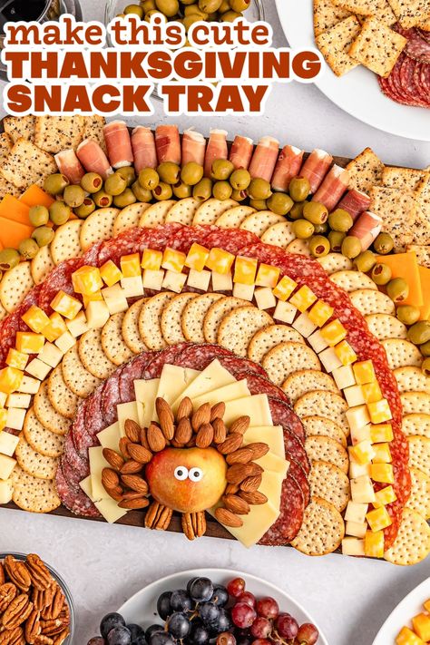 10 Minute Thanksgiving Snack Tray Turkey Snack Board For Thanksgiving, Thanksgiving Snack Tray, Turkey Themed Snacks, Charcuterie Board Turkey, Thanksgiving Charcuterie Board Turkey, Turkey Snack Board, Thanksgiving Snack Board, Snack Tray Ideas, Turkey Cheese Tray