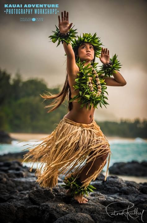 Dancing to the beat of the Ocean at Lumahai, Kauai- Taken on the Hawaiian Cultural Heritage Workshop www.kauaiphotoworkshops.com Skin Color Reference, Hawaii People, Hula Kahiko, Tahitian Costumes, Polynesian People, Tahitian Dance, Polynesian Dance, Hawaiian Woman, Hawaii Hula