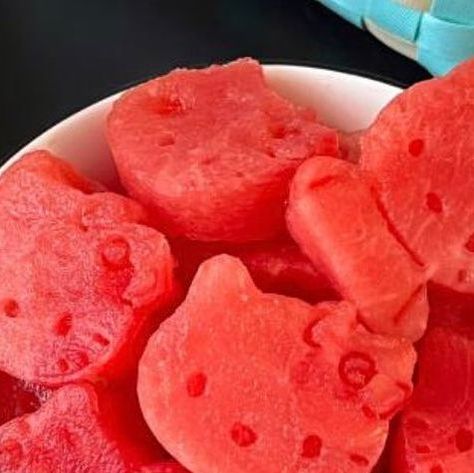 Hello Kitty Watermelon, Aya Core, Watermelon Aesthetic, Cherry Bowl, Cute Watermelon, Food Aesthetics, Cute Snacks, Kenma Kozume, Yummy Comfort Food