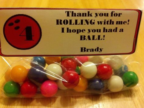 Bowling party favor Tenpin Bowling Cake, Bowling Party Favors Goody Bags, Kids Bowling Party Ideas, Bowling Birthday Party Ideas, Bowling Themed Birthday Party, Bowling Party Ideas, Kids Bowling Party, Bowling Party Favors, Kids Bowling