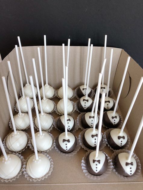 Bride and groom cake pops for bridal shower Bachelorette Party Cake Pops, Bride And Groom Cake Pops, Bridal Shower Dessert, Bride And Groom Cake, Bridal Shower Desserts, Groom Cake, Bachelor/bachelorette Party, Cupcakes Cake, How To Shade