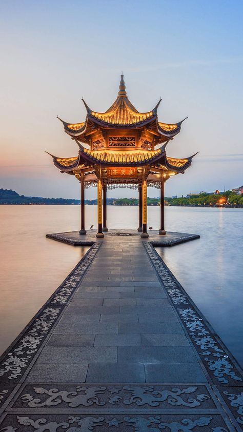 Chinese Pagoda, Sacred Garden, Japanese Shrine, Asian Architecture, Sacred Architecture, Village House Design, Chinese Architecture, China Travel, Ancient China