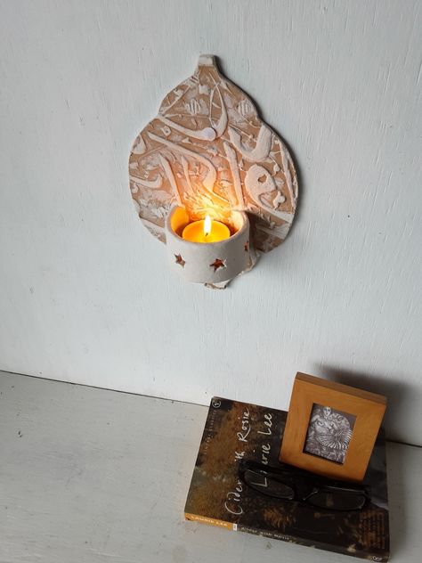 Wall Tealight Holder, Beautiful Rose Drawing, Shrine Art, Shrines Art, Pottery Lamp, Ceramic Wall Decor, Clay Houses, Paper Mache Sculpture, Paper Mache Crafts