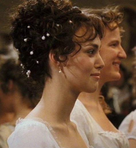 Elizabeth Bennet, Keira Knightley, It's Friday, I'm In Love, Pride And Prejudice, In Love, Hair, Dresses, White