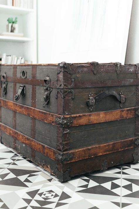 Unique Vintage Steamer Trunk Restoring Old Trunks, Old Trunks Ideas Decor, Bedroom Storage Trunks, Steamer Trunk Table, Steam Trunk Ideas, Steamer Trunk Decor, Vintage Wooden Trunk, Old Steamer Trunk Ideas Repurposed, Trunk Redo Ideas Diy