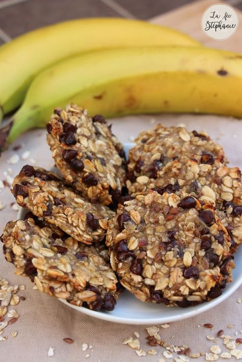 Resep Oatmeal, Oatmeal Cookies Easy, Menu Sarapan Sehat, Biscuits Diététiques, Healthy Oatmeal Cookies, Oatmeal Cookies Chewy, Oatmeal Cookie Recipes, Healthy Oatmeal, Oatmeal Chocolate Chip Cookies