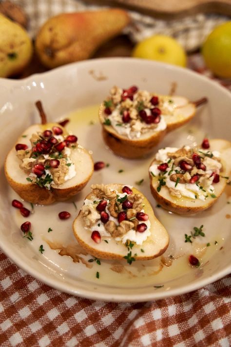 Baked Pears With Cranberries, Pears With Goat Cheese, Pear Appetizers Holiday Parties, Pear Themed Party, Pears Recipes, Cheese And Honey, Baked Pears, Christian Homemaking, Themed Dinner