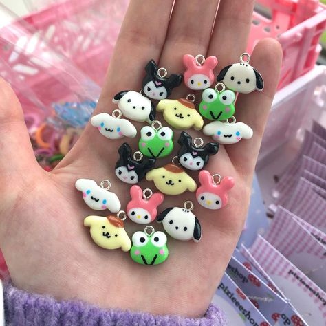 @pixieeeshop on Instagram: “something fun! who’s your favourite sanrio character? 🐰#sanrio #handmade #clay #smallbusiness” Clay Sanrio Characters, Diy Clay Charms Easy, Polymer Clay Sanrio, Clay Charms Ideas, Sanrio Clay, Clay Earrings Diy Ideas, Easy Clay Ideas, Clay Date, Ceramica Ideas