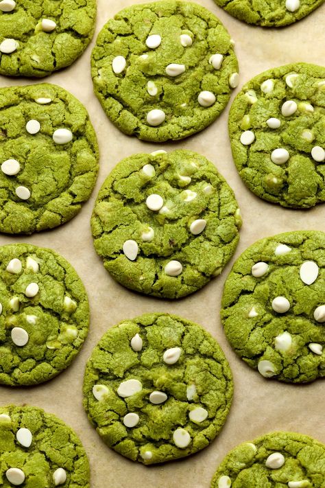 Swap your matcha latte for these vegan Matcha Cookies! They’re soft on the inside, crisp around the edges, and loaded with vegan white chocolate chips. Desserts Japanese, Matcha Cookies Recipe, Making Matcha, Green Tea Cookies, Easy Vegan Cookies, Tea Party Desserts, Matcha White Chocolate, New Year's Desserts, Japanese Desserts