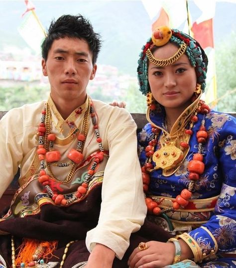 Tibetan Bride and Groom from Pelyul dressed in traditional ceremonial costumes Tibetan Clothing, Tibetan Jewellery, Tibetan People, Folk Clothing, Asian History, History Fashion, Traditional Bride, Folk Costume, People Of The World