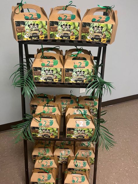 Safari Favor Boxes, Safari Birthday Goodie Bags Ideas, Wild One Goodie Bag Ideas, Safari Mickey Mouse Party, Mickey Mouse Safari Birthday, Safari Party Favors, Mickey Mouse Birthday Theme, Safari Birthday Party Decorations, Miki Mouse