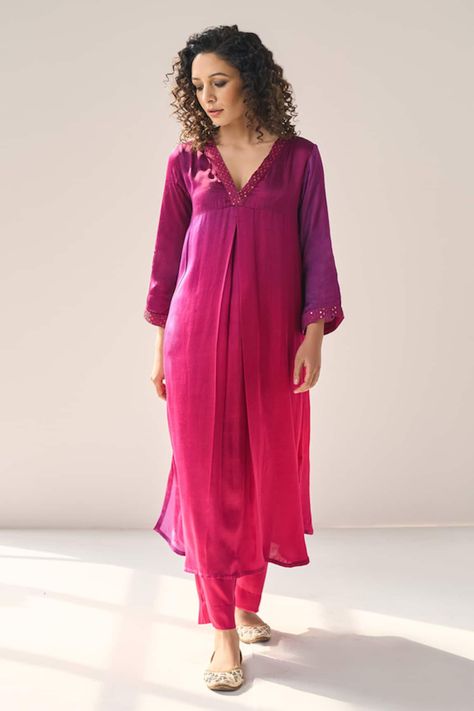 Buy Pink Crepe Solid Stand Collar Top And Pant Set For Women by Pinki Sinha Online at Aza Fashions. Ombre Outfits Indian, Ombre Kurta Women, Ombre Suits Indian, Ombré Outfit, Ombre Outfits, Churidar Ideas, Fashion Activation, 2023 Dress, Silk Kurti Designs