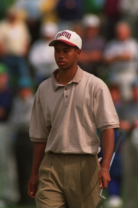 Tiger Woods Polo Shirt Outfit Men, Country Club Outfit, Woods Outfit, Golf Fashion Men, Mens Golf Fashion, Vintage Polo Shirt, Polo Shirt Outfits, Golf Inspiration, Shirt Outfit Men